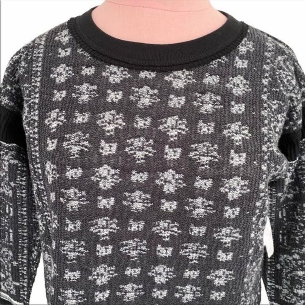 Free People We the Free Printed Sweater Size XS NWT - Picture 2 of 8